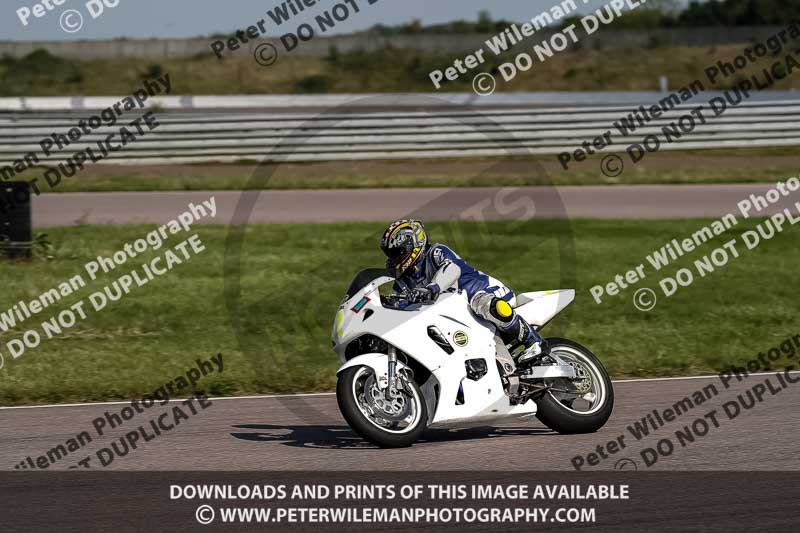 Rockingham no limits trackday;enduro digital images;event digital images;eventdigitalimages;no limits trackdays;peter wileman photography;racing digital images;rockingham raceway northamptonshire;rockingham trackday photographs;trackday digital images;trackday photos